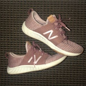 New balance fresh form tennis shoe